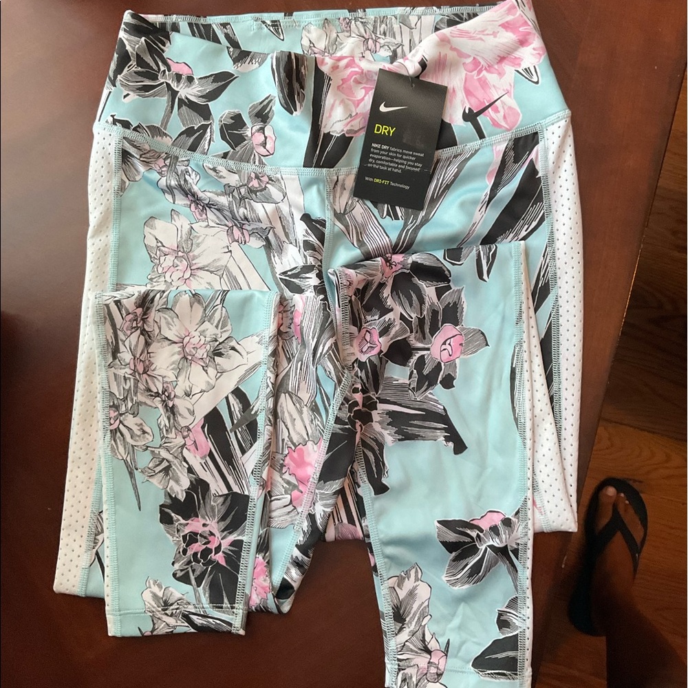 NWT Nike Floral Tights